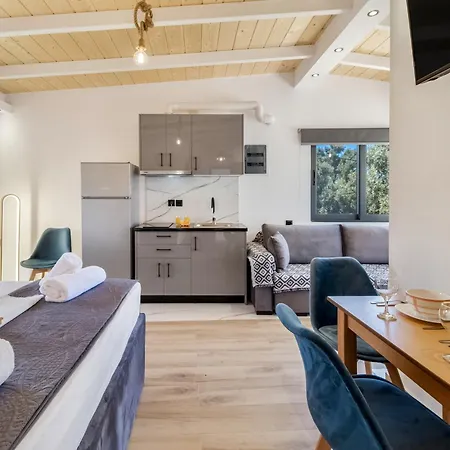 4 Apartment