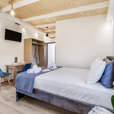 4 Apartment Tsoukaladhes
