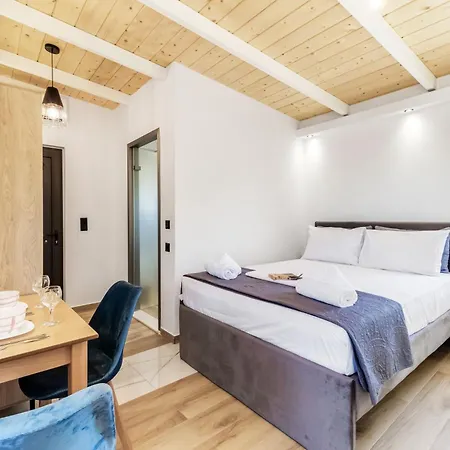 4 Apartment